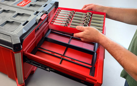 Organizer seated on a drawer adapter