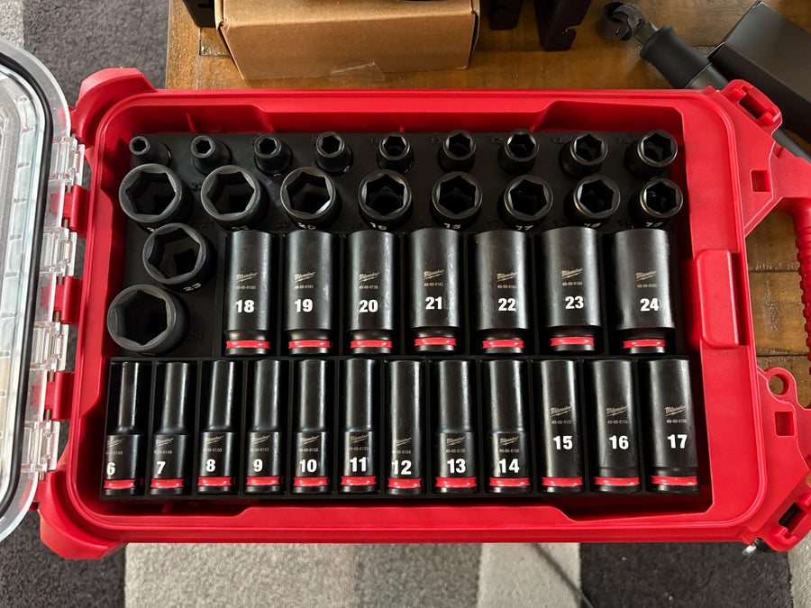 STL File - Metric Milwaukee Impact Socket Organizer for Packout Low Profile, 3/8" Drive No-Skip